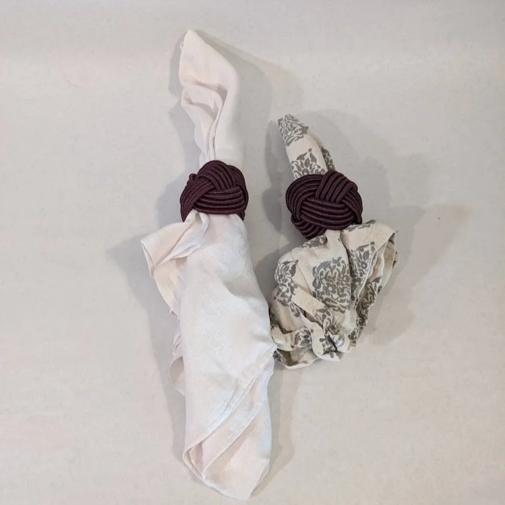Williams Sonoma Home Braided Knot Napkin Rings Set of 8 Wine Burgundy NEW